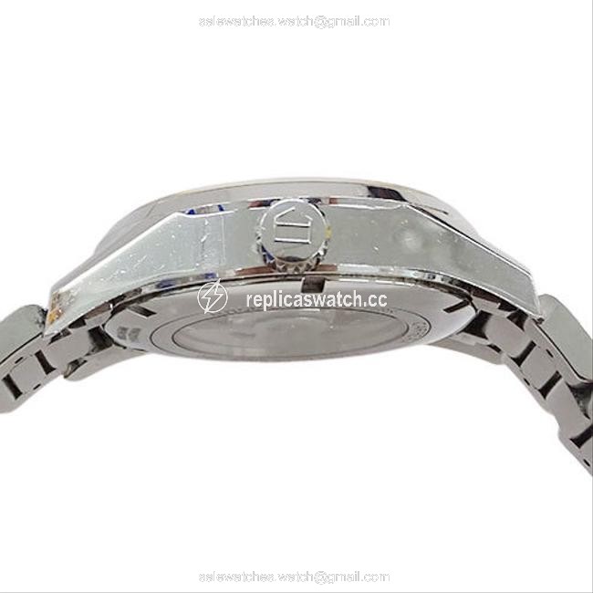TAG Heuer War201b-0 Carrera Caliber 5 Self-winding Day-date Mens Back Scale Watch TAG Heuer War201b-0 Carrera Caliber 5 Self-winding Day-date Mens Back Scale Watch