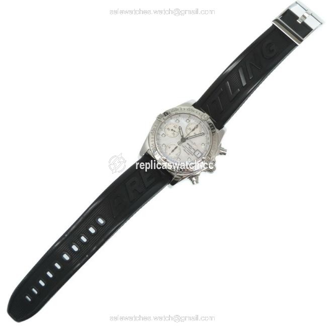 Breitling Chrono Cockpit A13357 White Shell Rubber Belt Watch Breitling Chrono Cockpit A13357 White Shell Rubber Belt Watch