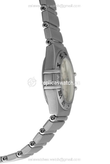 Omega Silver Ladies Constellation 1567.75 Steel Mop Diamond Quartz 22mm Watch Omega Silver Ladies Constellation 1567.75 Steel Mop Diamond Quartz 22mm Watch