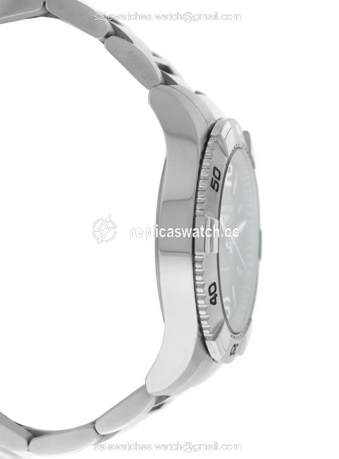 Longines Silver Mens Hydro Conquest L3.647.4 Stainless Steel Quartz Date Watch Longines Silver Mens Hydro Conquest L3.647.4 Stainless Steel Quartz Date Watch