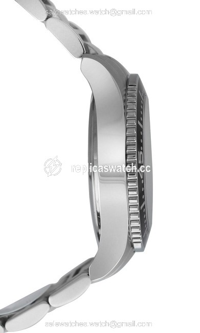 Longines Silver Mens Hydro Conquest L3.690.453.6 Steel 41mm Quartz Watch Longines Silver Mens Hydro Conquest L3.690.453.6 Steel 41mm Quartz Watch