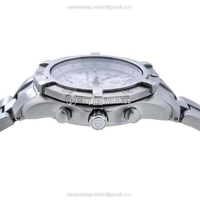 TAG Heuer Stainless Steel with White Dial 2000 Cn111 39mm Watch TAG Heuer Stainless Steel with White Dial 2000 Cn111 39mm Watch
