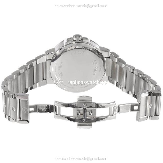 Movado Silver 0606761 Mens Se. Pilot Quartz Watch Movado Silver 0606761 Mens Se. Pilot Quartz Watch
