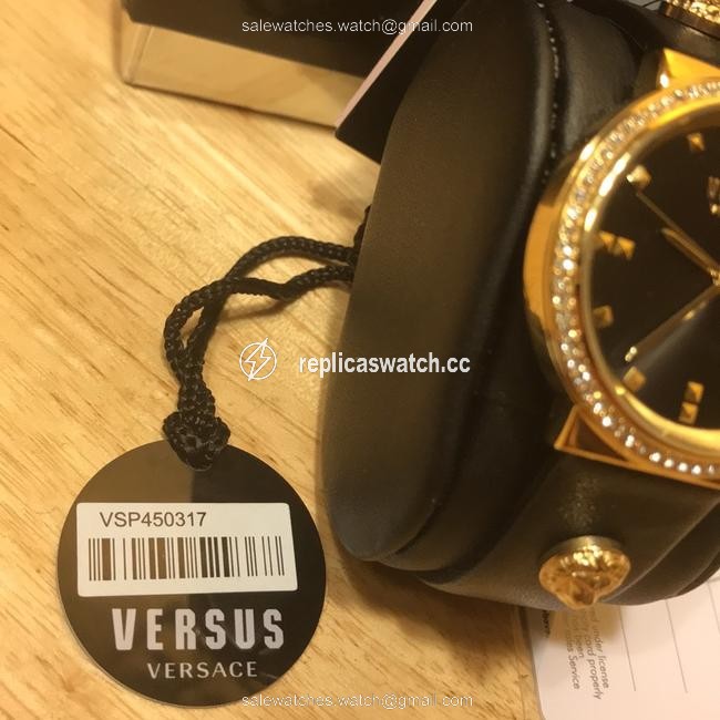 Versace Black & Gold Leather Vsp450317 Watch Versace Black & Gold Leather Vsp450317 Watch