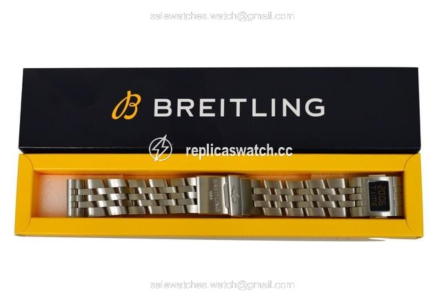 Breitling Silver New Co-pilot Utc A80173 & Steel Chronomat Blackbird Bracelet Watch Breitling Silver New Co-pilot Utc A80173 & Steel Chronomat Blackbird Bracelet Watch