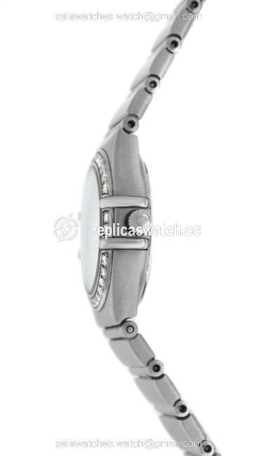 Omega Silver Constellation Ladies 1460.75 Steel Mop Diamond Quartz 22mm Watch Omega Silver Constellation Ladies 1460.75 Steel Mop Diamond Quartz 22mm Watch