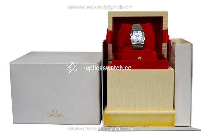 Omega Silver Constellation Quadrella 1586.79 Ladies Diamond Mop Steel Quartz Watch Omega Silver Constellation Quadrella 1586.79 Ladies Diamond Mop Steel Quartz Watch