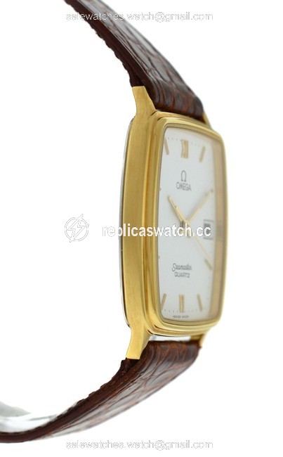 Omega Gold Seamaster 1430 Unisex Tone Stainless Steel 28mm Quartz Watch Omega Gold Seamaster 1430 Unisex Tone Stainless Steel 28mm Quartz Watch