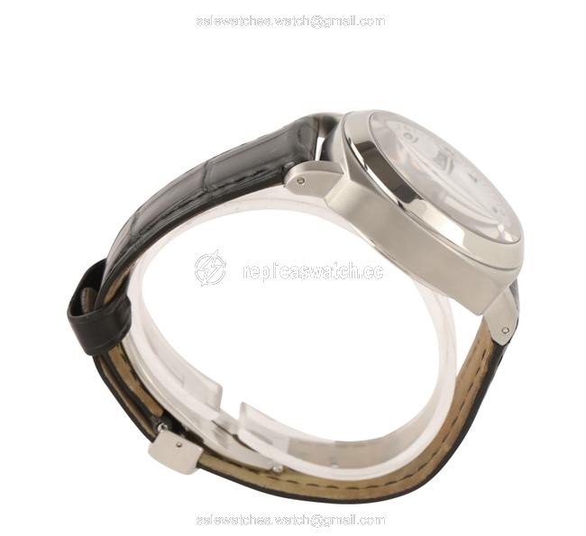 Panerai Luminor Marina with a Black Leather Band and White Dial Panerai Luminor Marina with a Black Leather Band and White Dial