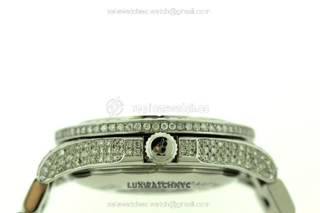 Breitling W Superocean S/S 5ct Diamonds Model A17360 Appraisal Watch Breitling W Superocean S/S 5ct Diamonds Model A17360 Appraisal Watch