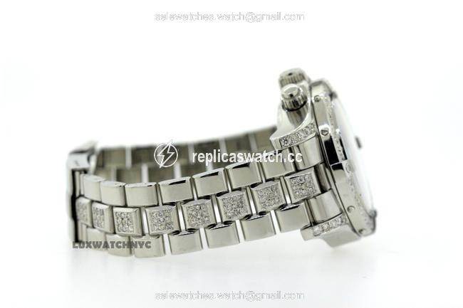 Breitling Stainless Steel Choronomat Superocean 6ct Diamond with Appraisal Watch Breitling Stainless Steel Choronomat Superocean 6ct Diamond with Appraisal Watch