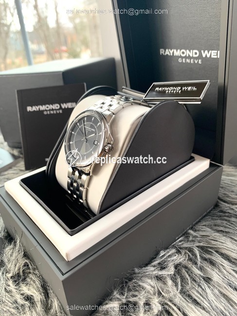 Raymond Weil Silver Tango Watch Raymond Weil Silver Tango Watch