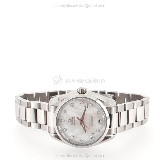 Omega White Seamaster Aqua Terra 150m Co-axial Master Chronometer Watch Omega White Seamaster Aqua Terra 150m Co-axial Master Chronometer Watch