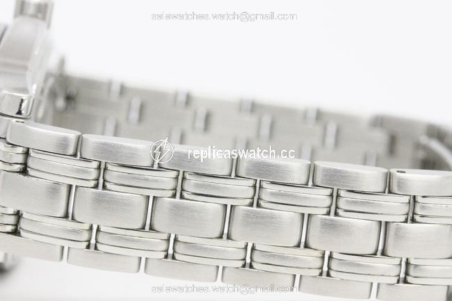 Omega Silver Seamaster Professional 300m Quartz Watch Omega Silver Seamaster Professional 300m Quartz Watch