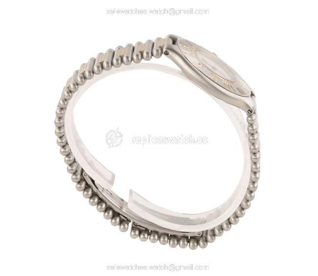 Cartier Silver Stainless Steel and 18kt Yellow Gold Plated Watch Cartier Silver Stainless Steel and 18kt Yellow Gold Plated Watch