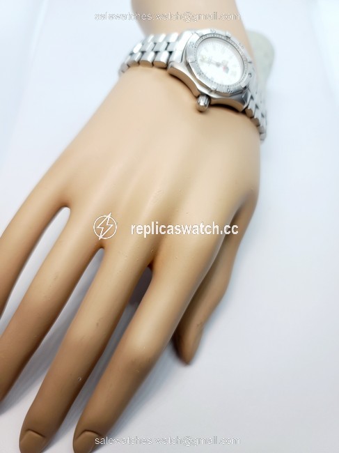 TAG Heuer Silver Professional 200 M Ladies Watch TAG Heuer Silver Professional 200 M Ladies Watch