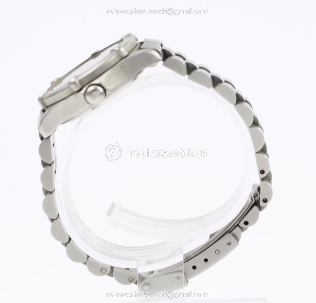 TAG Heuer Silver Professional 962.008 Watch TAG Heuer Silver Professional 962.008 Watch