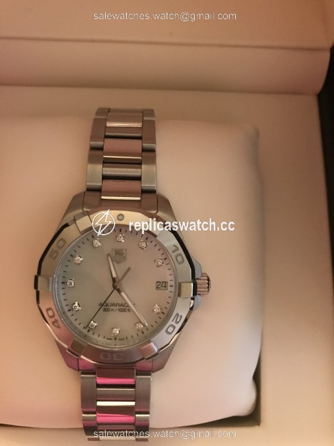 TAG Heuer Aquaracer 300m Quartz Stainless Steel with Diamonds 32mm Watch TAG Heuer Aquaracer 300m Quartz Stainless Steel with Diamonds 32mm Watch
