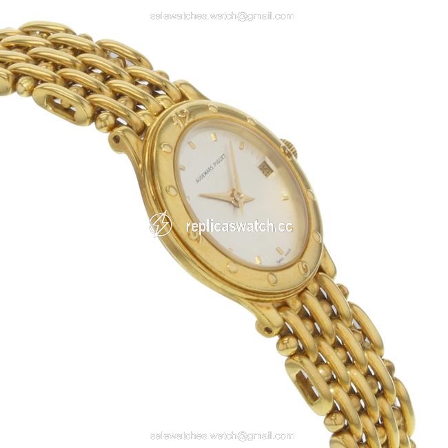 Audemars Piguet Gold 22mm Round Silver Dial 18k Yellow Quartz (18308) Watch Audemars Piguet Gold 22mm Round Silver Dial 18k Yellow Quartz (18308) Watch