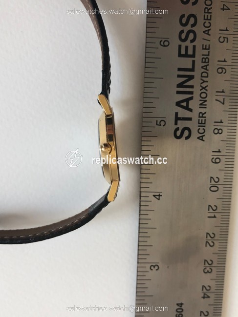 Movado Gold Black Museum Face Leather Strap Womens Watch Movado Gold Black Museum Face Leather Strap Womens Watch