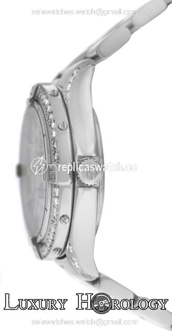 Breitling Unisex Colt A17350 Chronometer Steel 38mm Mop Watch Breitling Unisex Colt A17350 Chronometer Steel 38mm Mop Watch