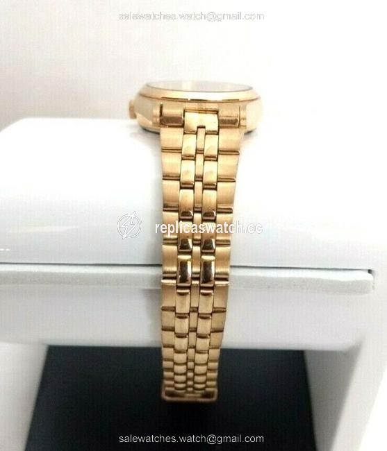 Seiko Gold New Vintage 90s Wristwatch Classic Day Date Watch Seiko Gold New Vintage 90s Wristwatch Classic Day Date Watch
