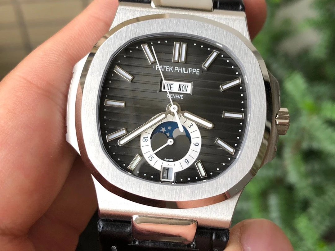 NAUTILUS 5726 COMPLICATED SS 1:1 BEST EDITION BLACK TEXTURED DIAL ON BLACK RUBBER STRAP A324 NAUTILUS 5726 COMPLICATED SS 1:1 BEST EDITION BLACK TEXTURED DIAL ON BLACK RUBBER STRAP A324