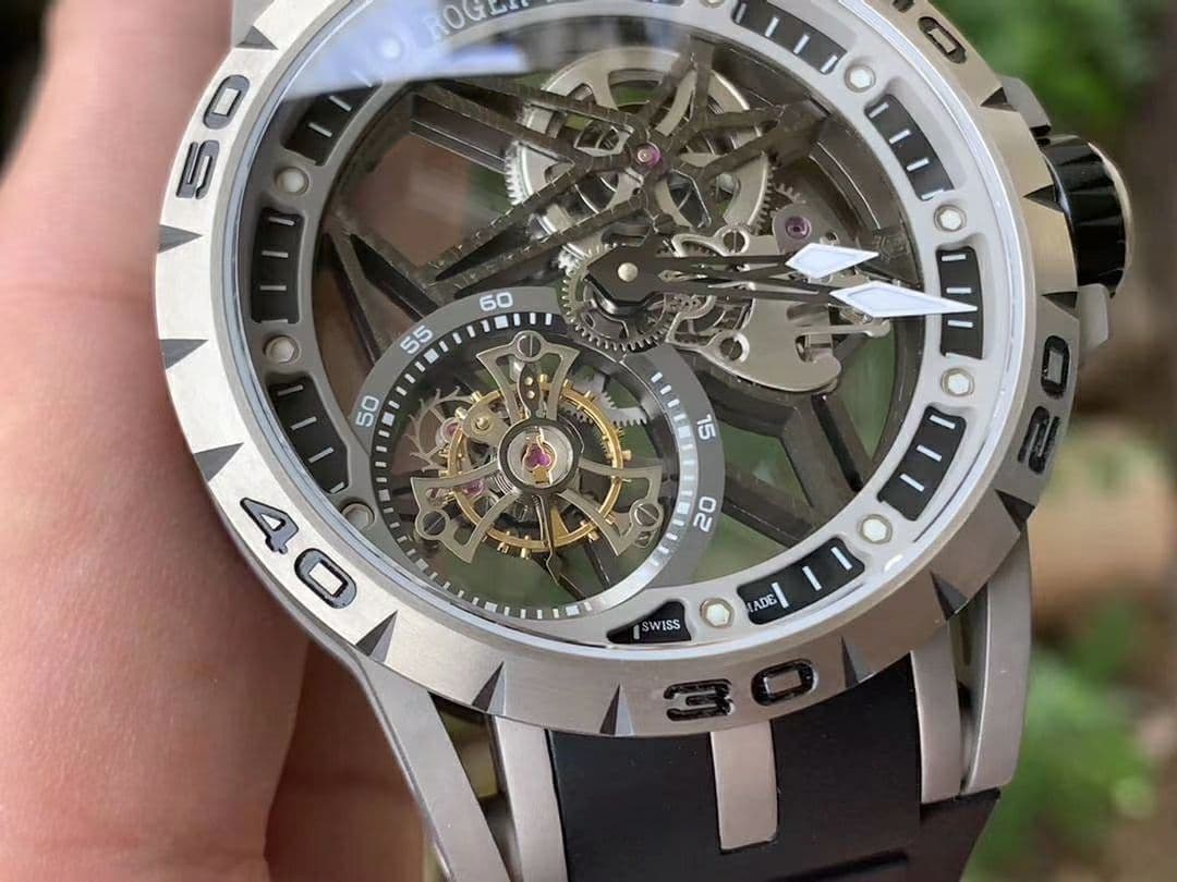 Roger Dubuis G041C - Excalibur Spider Skele Flying Tourb TI/RU Black BBR