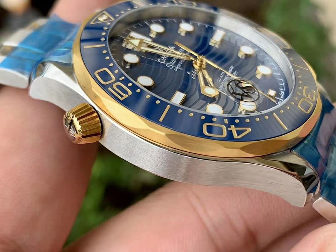 Seamaster Diver 300M SS/YG VSF 1:1 Best Edition YG Bezel Blue Dial on SS/YG Bracelet A8800 Seamaster Diver 300M SS/YG VSF 1:1 Best Edition YG Bezel Blue Dial on SS/YG Bracelet A8800