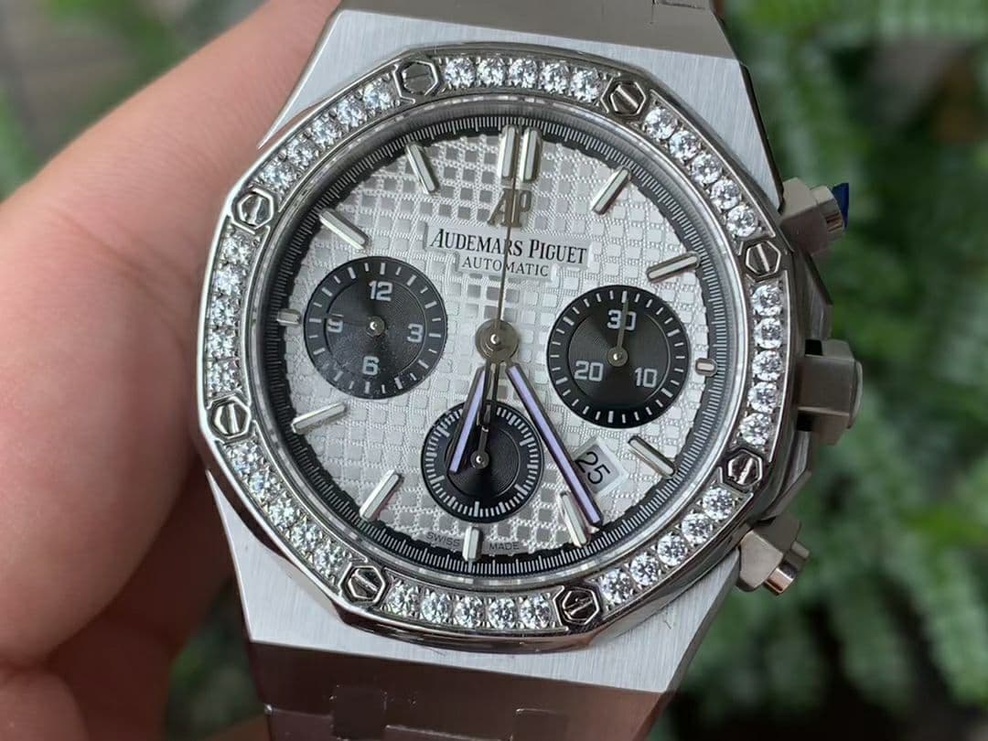 Lady Royal Oak 33mm YG JF 1:1 Best Edition Chrono Diamonds Bezel on SS Bracelet Swiss Quartz Lady Royal Oak 33mm YG JF 1:1 Best Edition Chrono Diamonds Bezel on SS Bracelet Swiss Quartz