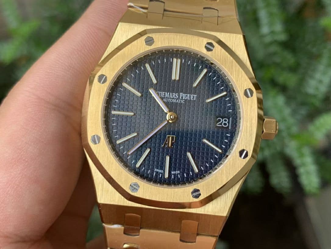 AP0635 - Royal Oak Jumbo 15202 YG/YG Blue KZF A2121 AP0635 - Royal Oak Jumbo 15202 YG/YG Blue KZF A2121