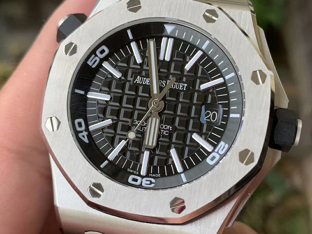 AP0643 - Royal Oak Offshore Diver 15710 SS/RU JF V10