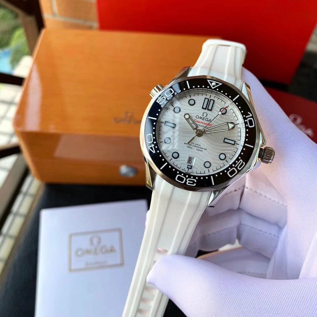 Omega Seamaster White Dial on White Rubber Strap
