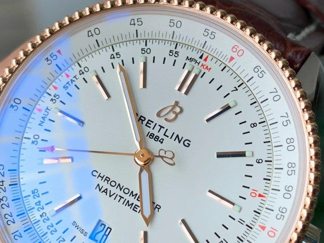 Navitimer 1 SS 41mm V7F 1:1 Best Edition RG Bezel White Dial on Brown Leather Strap Navitimer 1 SS 41mm V7F 1:1 Best Edition RG Bezel White Dial on Brown Leather Strap