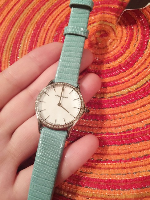 Emporio Armani White Swiss Made Women Lizard Leather Strap Ars7011 Watch Emporio Armani White Swiss Made Women Lizard Leather Strap Ars7011 Watch