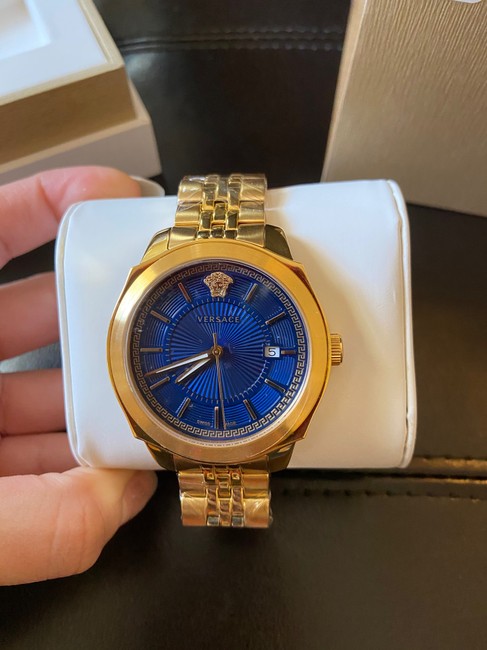 Versace Icon Classic Ip Gold Stainless Steel Bracelet Watch Versace Icon Classic Ip Gold Stainless Steel Bracelet Watch