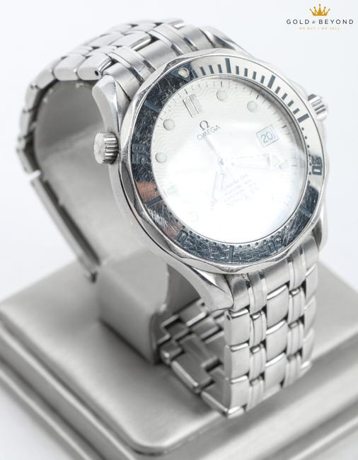 Omega White/ Stainless Steel Seamaster Diver 300m Chronometer 210.30.42.20.04.001 Watch Omega White/ Stainless Steel Seamaster Diver 300m Chronometer 210.30.42.20.04.001 Watch