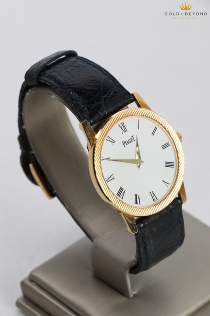 Piaget Gold/White Altiplano Ribbed 34mm 18kt Watch Piaget Gold/White Altiplano Ribbed 34mm 18kt Watch
