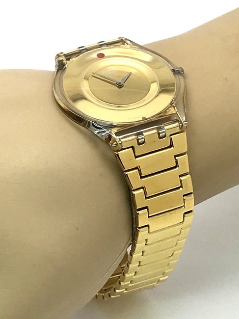 Swatch Yellow Gold Sfk399g Skin Punto Rosso Womens Swiss Quartz Analog Watch Swatch Yellow Gold Sfk399g Skin Punto Rosso Womens Swiss Quartz Analog Watch