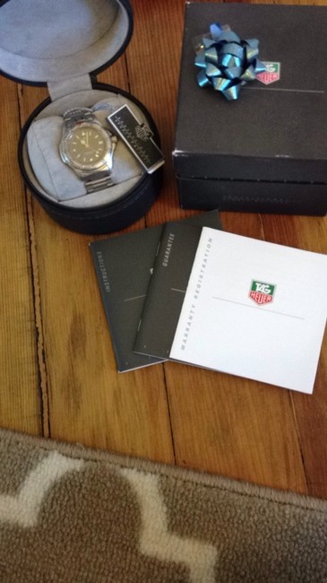 TAG Heuer Silver 4000 Professional Unisex Watch TAG Heuer Silver 4000 Professional Unisex Watch