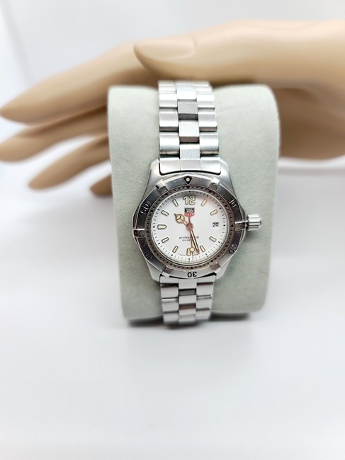 TAG Heuer Silver Professional 200 M Ladies Watch TAG Heuer Silver Professional 200 M Ladies Watch
