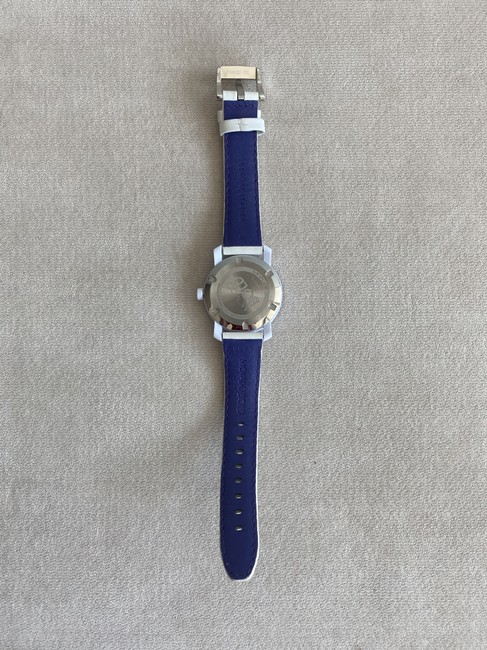 Movado White Bold Leather Band Swarovski Mb013296013 37mm Watch Movado White Bold Leather Band Swarovski Mb013296013 37mm Watch