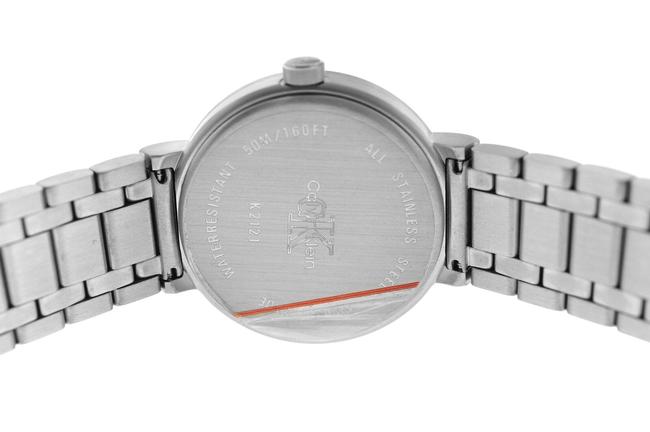 Calvin Klein Silver Unisex K2121 Steel Date Quartz 31mm Watch Calvin Klein Silver Unisex K2121 Steel Date Quartz 31mm Watch