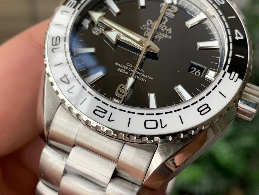 Planet Ocean 600M 'Tai Chi' GMT 43.5mm VSF 1:1 Best Edition Black/White Ceramic Bezel and Dial on SS Bracelet A8906 Super Clone Planet Ocean 600M 'Tai Chi' GMT 43.5mm VSF 1:1 Best Edition Black/White Ceramic Bezel and Dial on SS Bracelet A8906 Super Clone