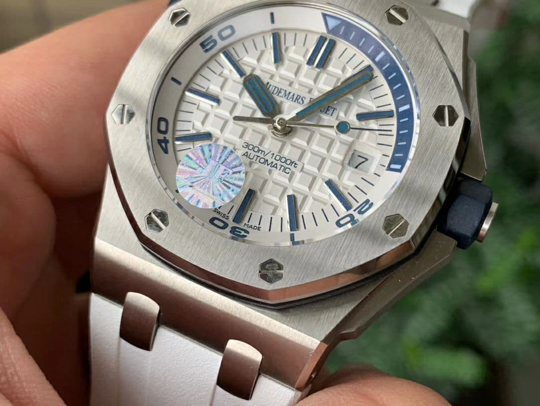 Royal Oak Offshore Diver Solid White Ceramic JF 1:1 Best Edition on White Rubber Strap A3120 V2 Royal Oak Offshore Diver Solid White Ceramic JF 1:1 Best Edition on White Rubber Strap A3120 V2