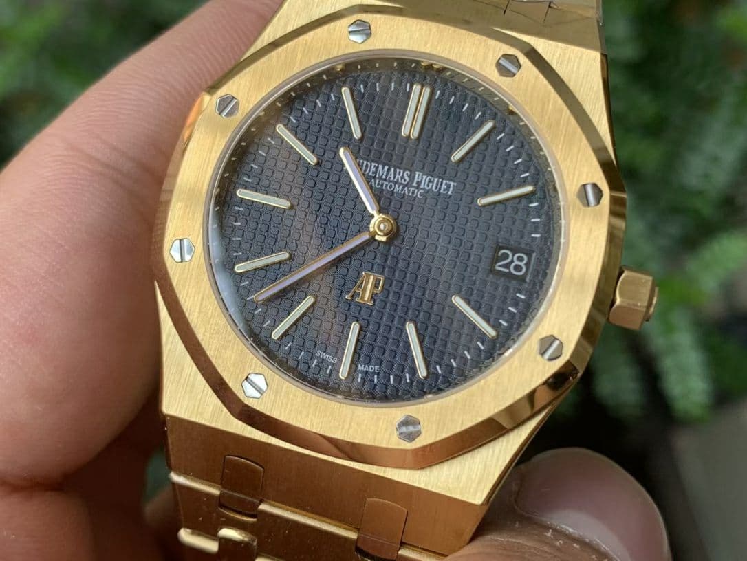 AP0635 - Royal Oak Jumbo 15202 YG/YG Blue KZF A2121 AP0635 - Royal Oak Jumbo 15202 YG/YG Blue KZF A2121