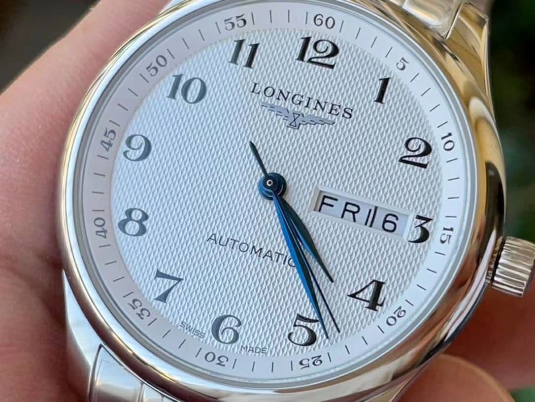 LON033D - Longines Master Moonphase SS/SS Wht/Num GSF A899 LON033D - Longines Master Moonphase SS/SS Wht/Num GSF A899