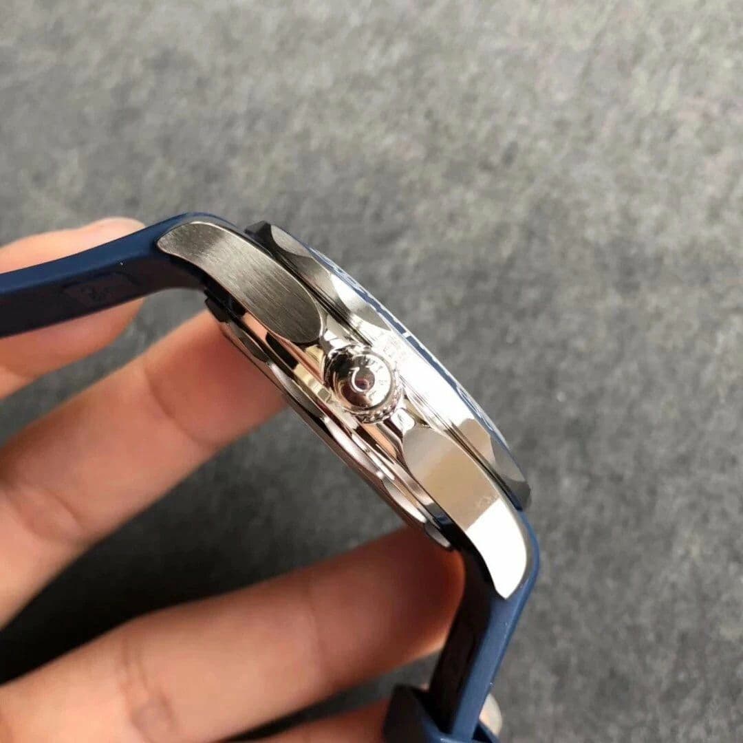 Seamaster Diver 300M SS/YW VSF 1:1 Best Edition YG Bezel Grey Dial on Blue Rubber Strap A8800 Seamaster Diver 300M SS/YW VSF 1:1 Best Edition YG Bezel Grey Dial on Blue Rubber Strap A8800