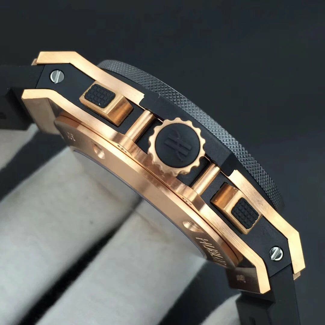 Big Bang 44mm Full Gold Case Black Dial on Black Gummy Strap HUB4104 Big Bang 44mm Full Gold Case Black Dial on Black Gummy Strap HUB4104