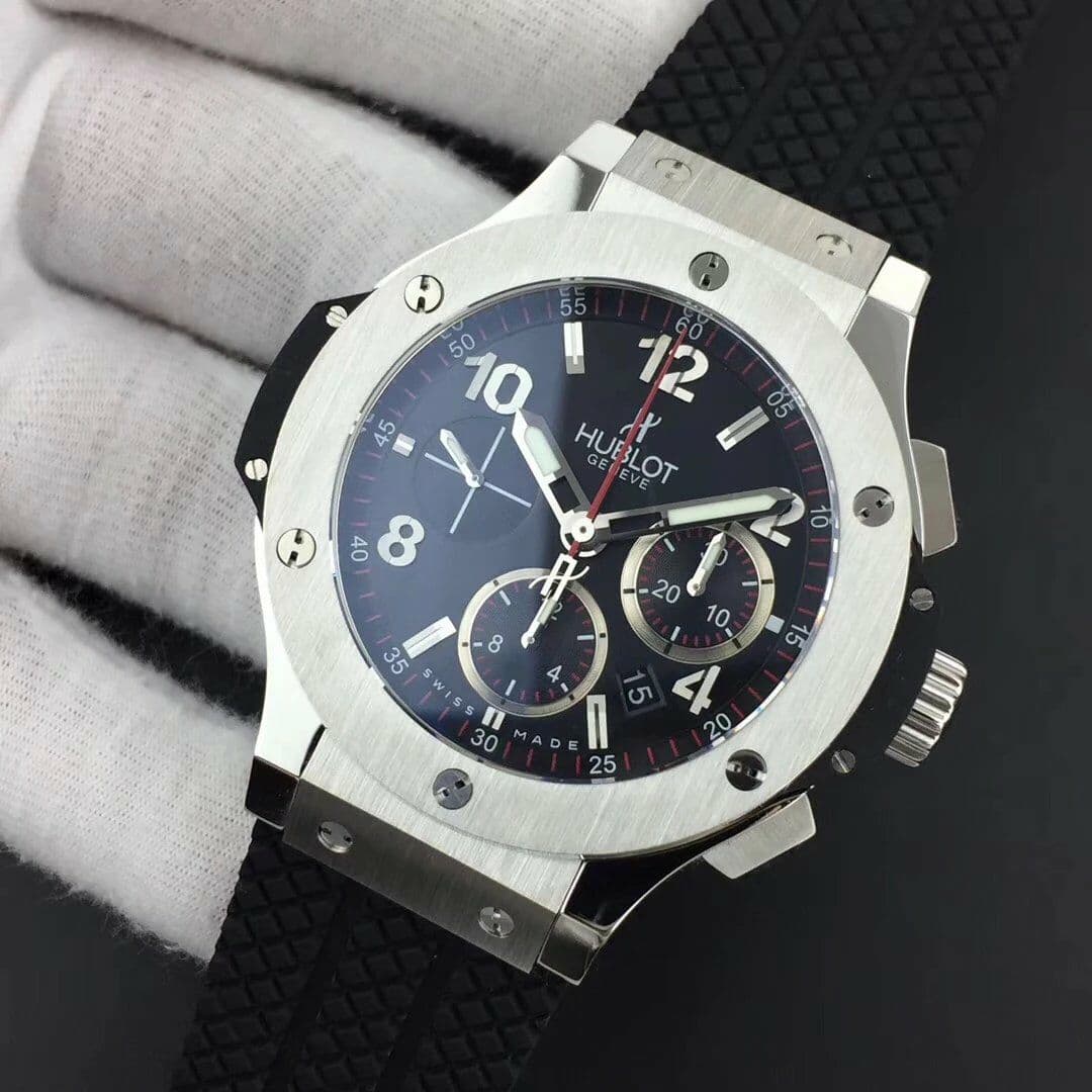 Big Bang Evolution 44mm SS Black Dial on Black Rubber Strap HUB4104 Big Bang Evolution 44mm SS Black Dial on Black Rubber Strap HUB4104